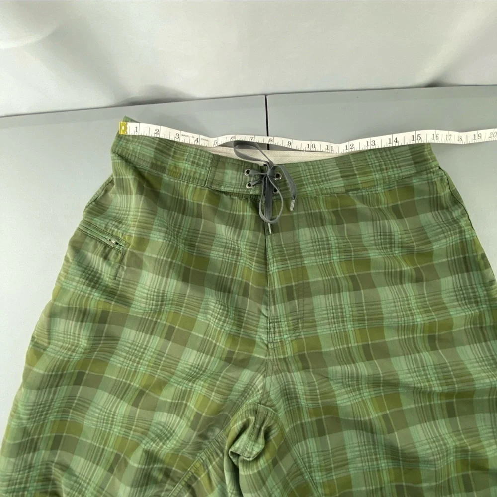 Patagonia green plaid wayfarer board short swim trunks, 34
